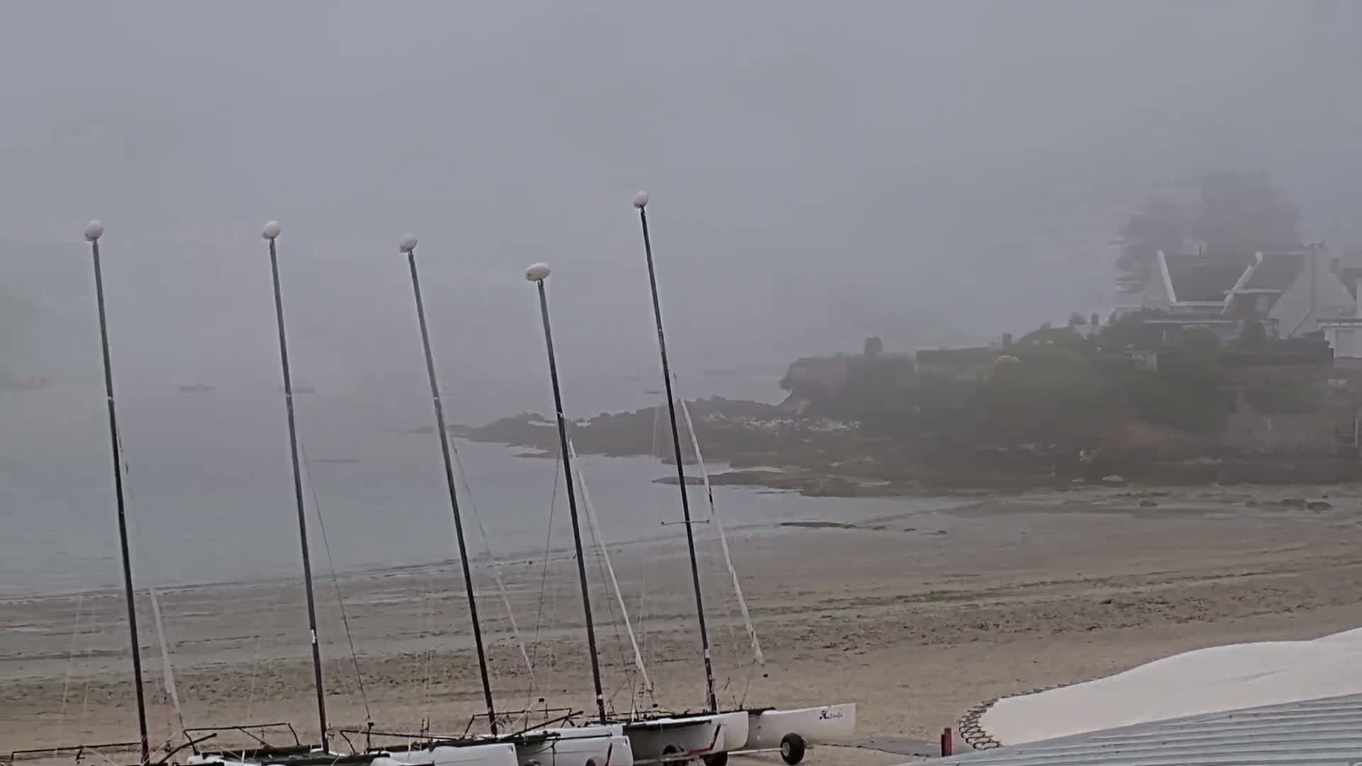 Plougonvelin Plage du Trez Hir Beach Live Cam - Brest, Finistère, Bretagne, France
