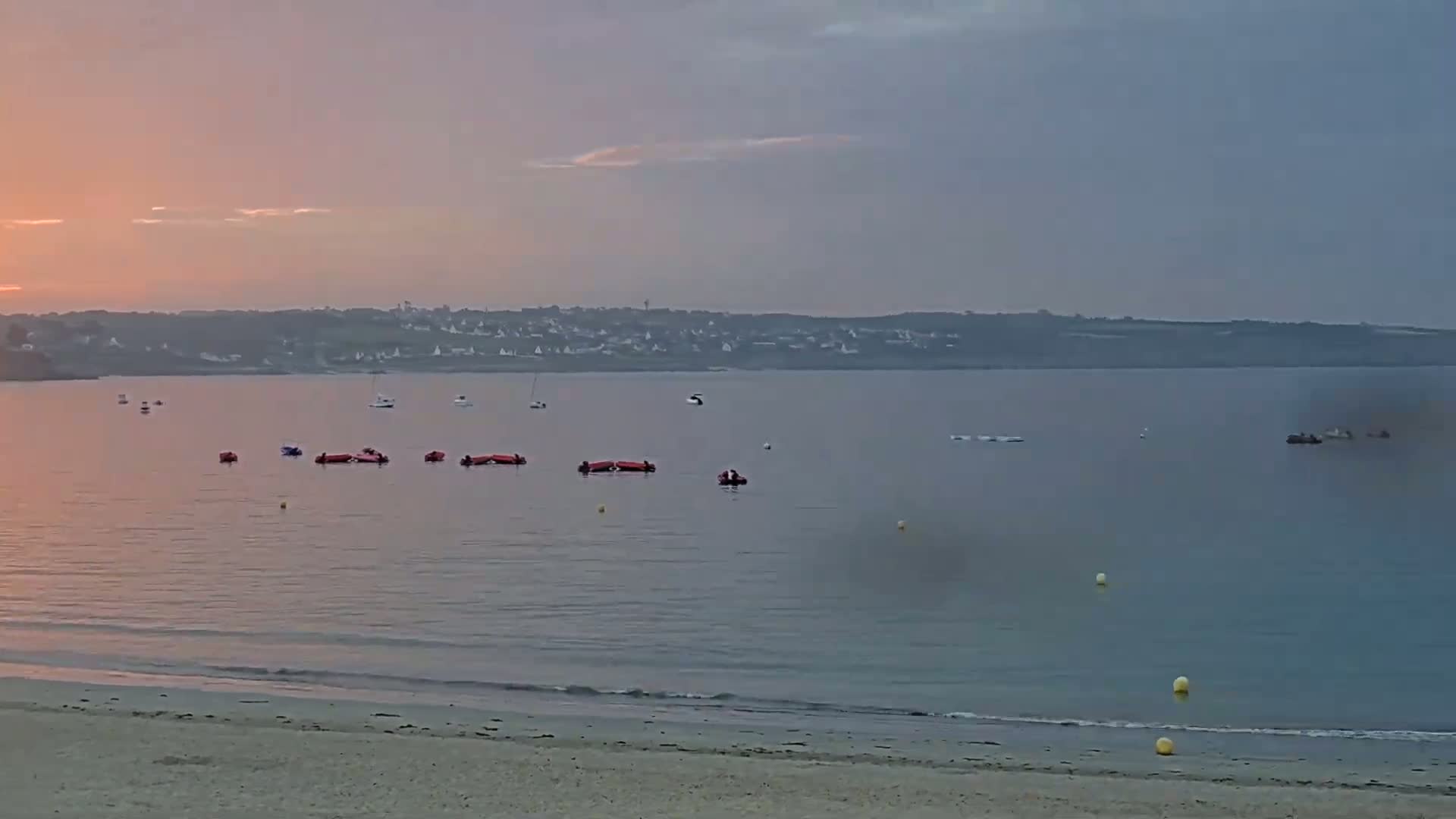 Plougonvelin Plage du Trez Hir Beach Live Cam - Brest, Finistère, Bretagne, France