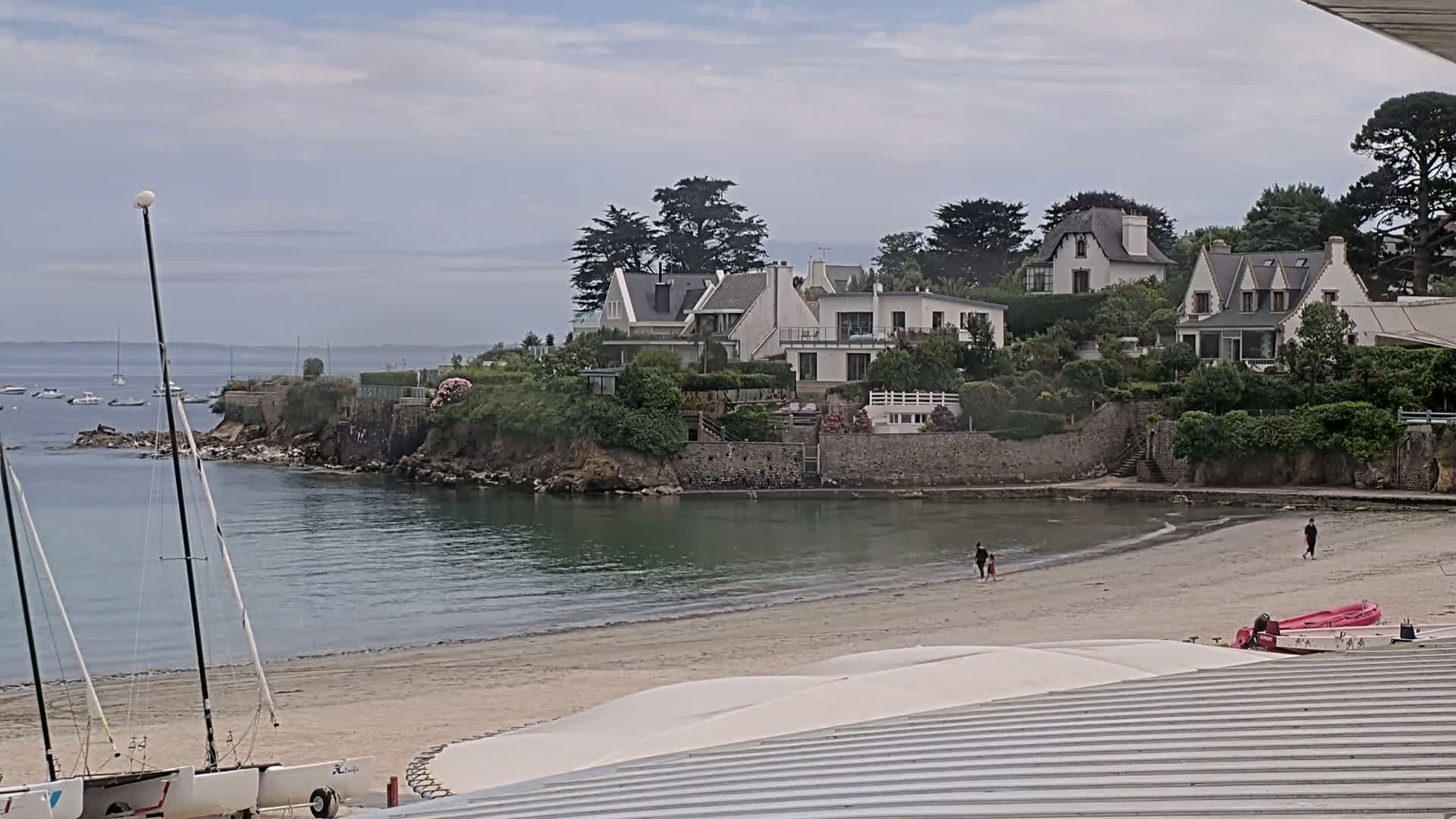 Plougonvelin Plage du Trez Hir Beach Live Cam - Brest, Finistère, Bretagne, France