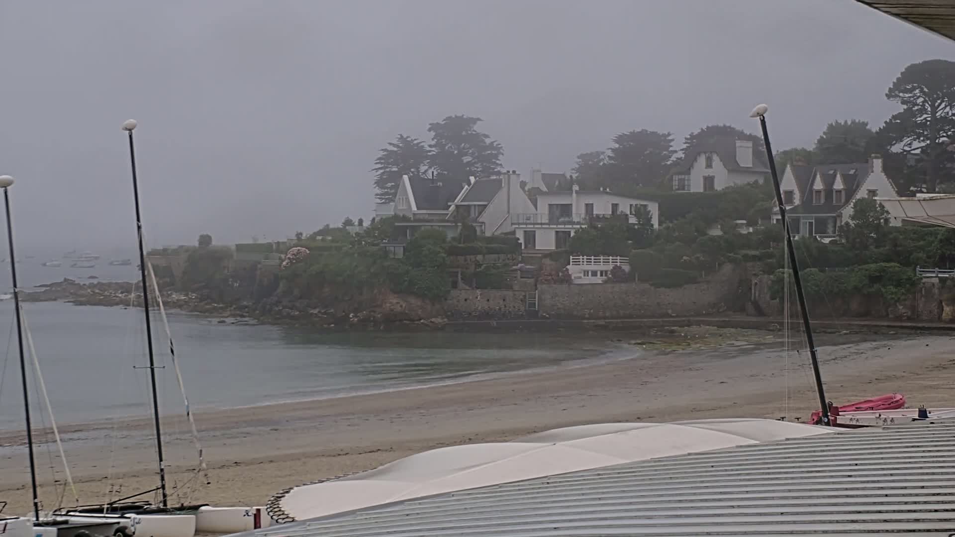 Plougonvelin Plage du Trez Hir Beach Live Cam - Brest, Finistère, Bretagne, France