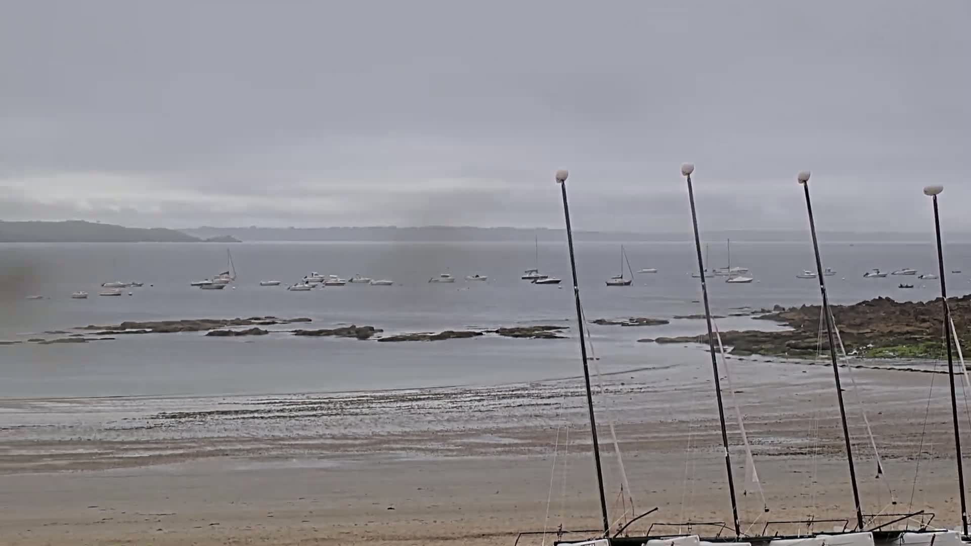 Plougonvelin Plage du Trez Hir Beach Live Cam - Brest, Finistère, Bretagne, France