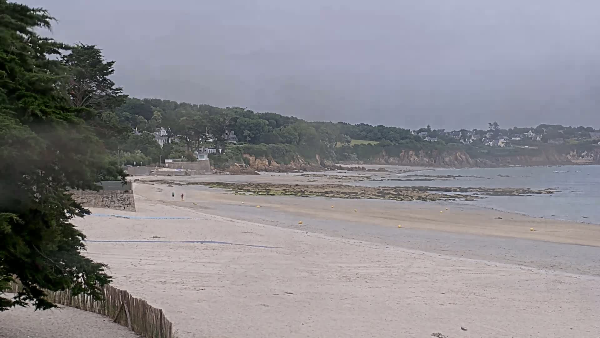 Plougonvelin Plage du Trez Hir Beach Live Cam - Brest, Finistère, Bretagne, France