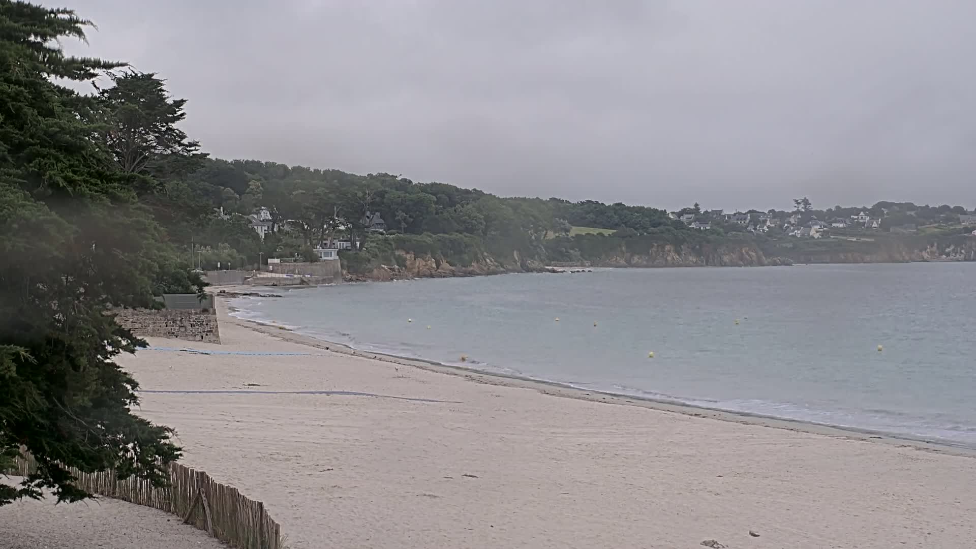 Plougonvelin Plage du Trez Hir Beach Live Cam - Brest, Finistère, Bretagne, France