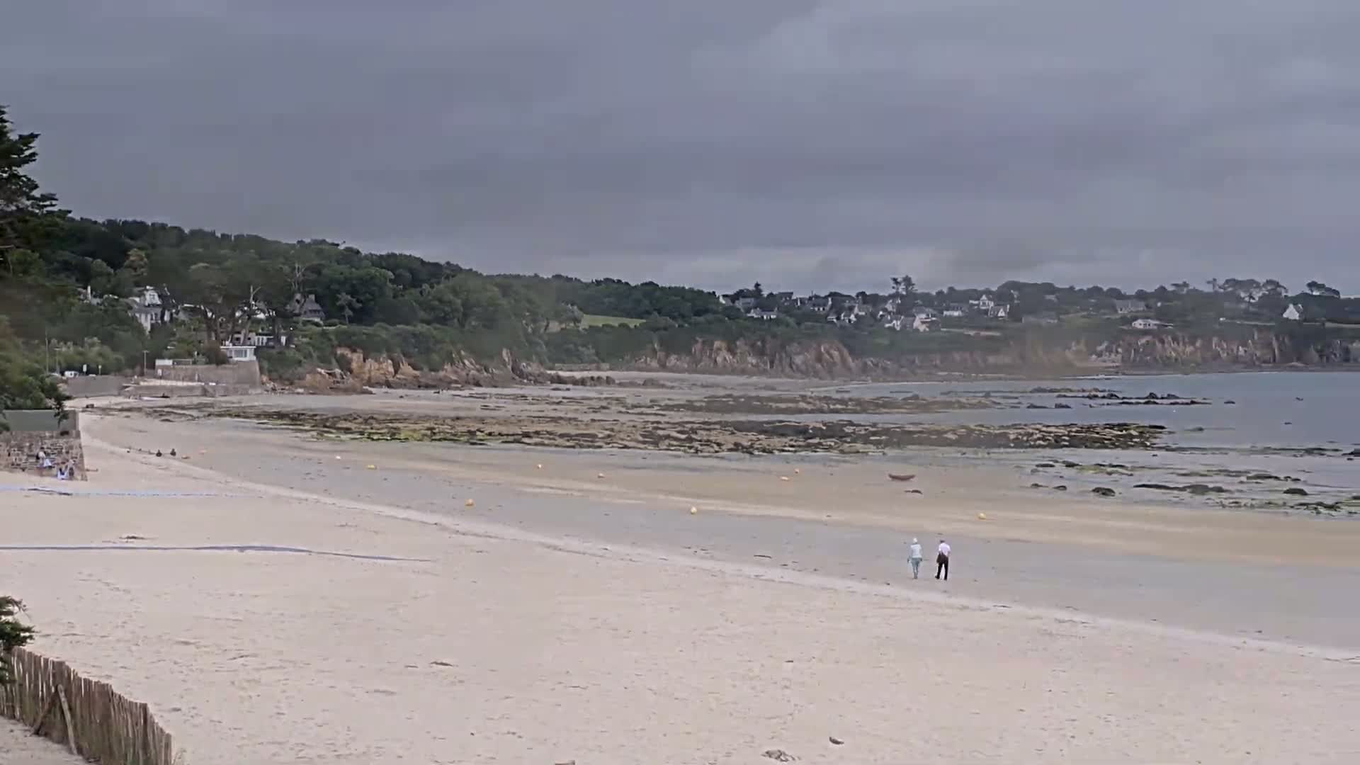 Plougonvelin Plage du Trez Hir Beach Live Cam - Brest, Finistère, Bretagne, France