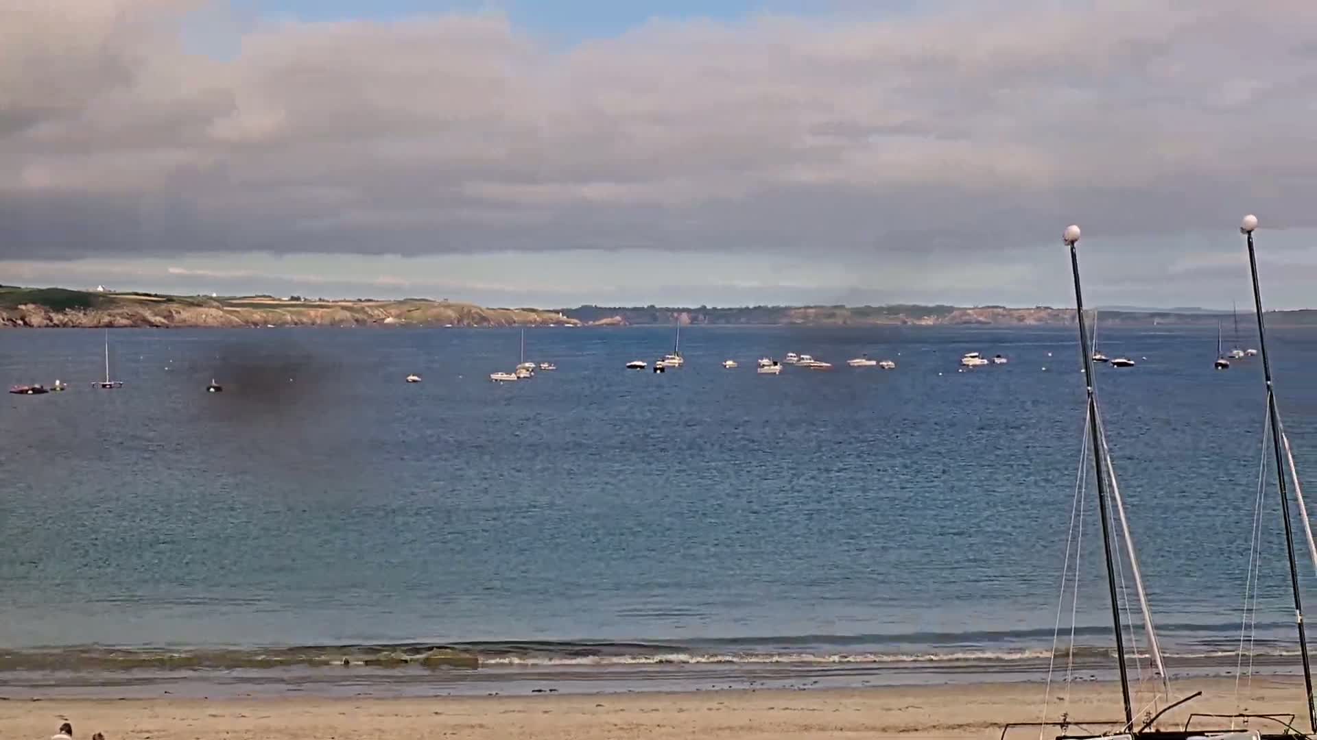 Plougonvelin Plage du Trez Hir Beach Live Cam - Brest, Finistère, Bretagne, France