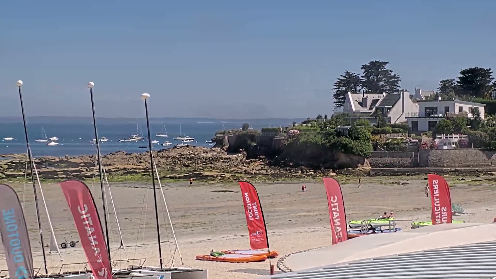 Plougonvelin Plage du Trez Hir Beach Live Cam - Brest, Finistère, Bretagne, France