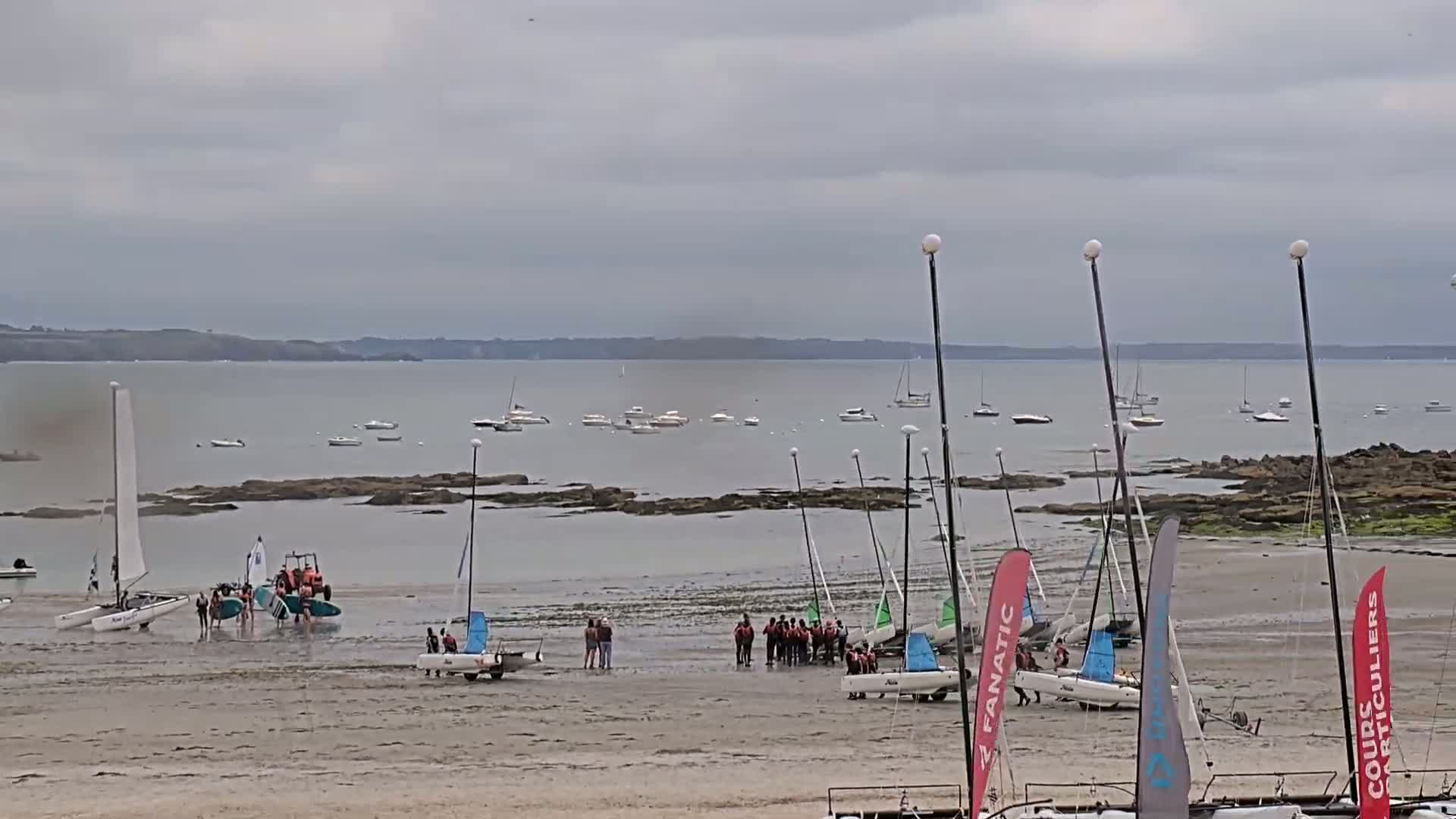 Plougonvelin Plage du Trez Hir Beach Live Cam - Brest, Finistère, Bretagne, France