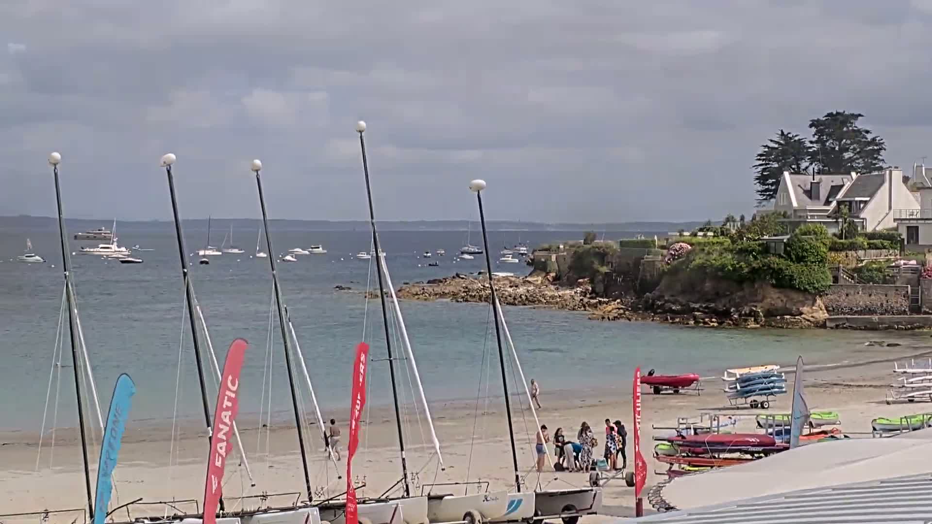 Plougonvelin Plage du Trez Hir Beach Live Cam - Brest, Finistère, Bretagne, France