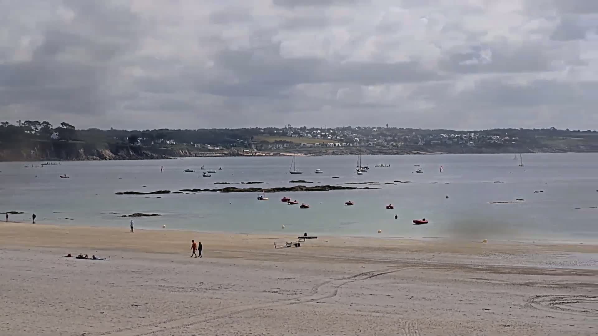 Plougonvelin Plage du Trez Hir Beach Live Cam - Brest, Finistère, Bretagne, France