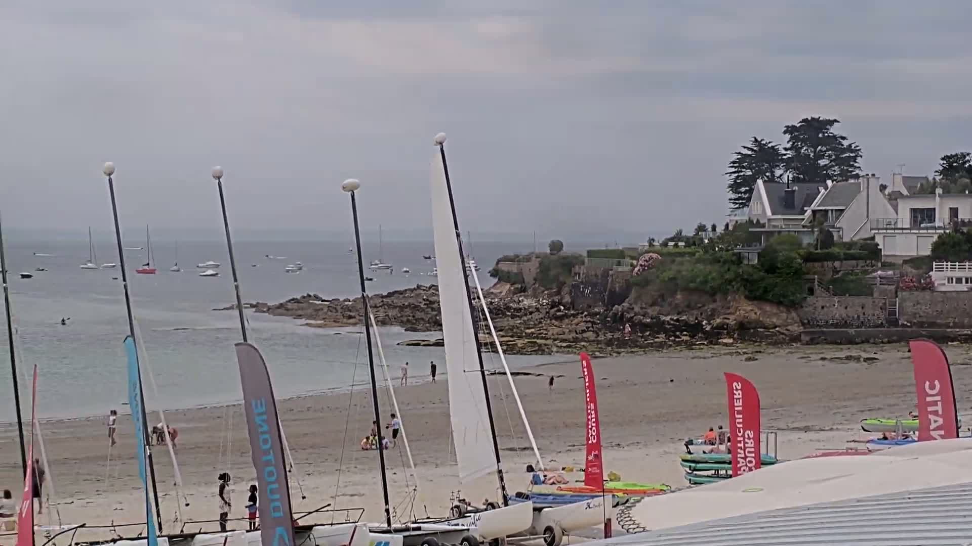 Plougonvelin Plage du Trez Hir Beach Live Cam - Brest, Finistère, Bretagne, France