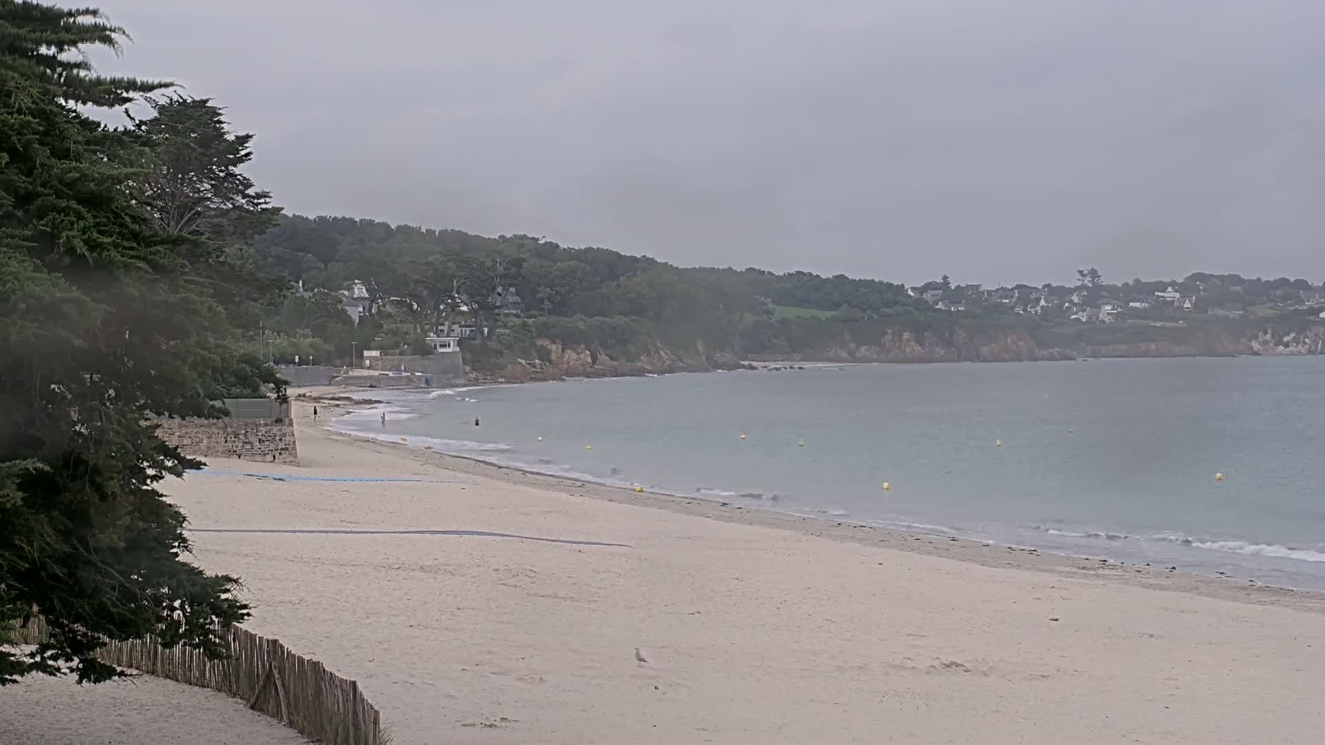 Plougonvelin Plage du Trez Hir Beach Live Cam - Brest, Finistère, Bretagne, France
