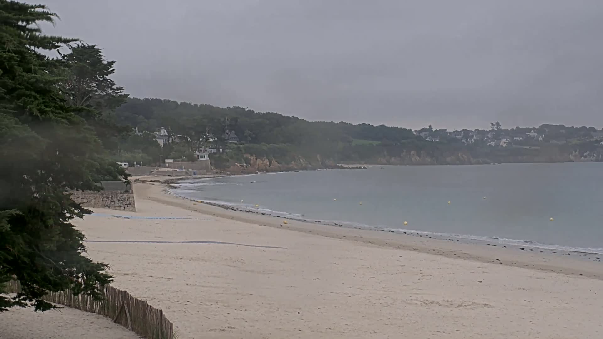 Plougonvelin Plage du Trez Hir Beach Live Cam - Brest, Finistère, Bretagne, France