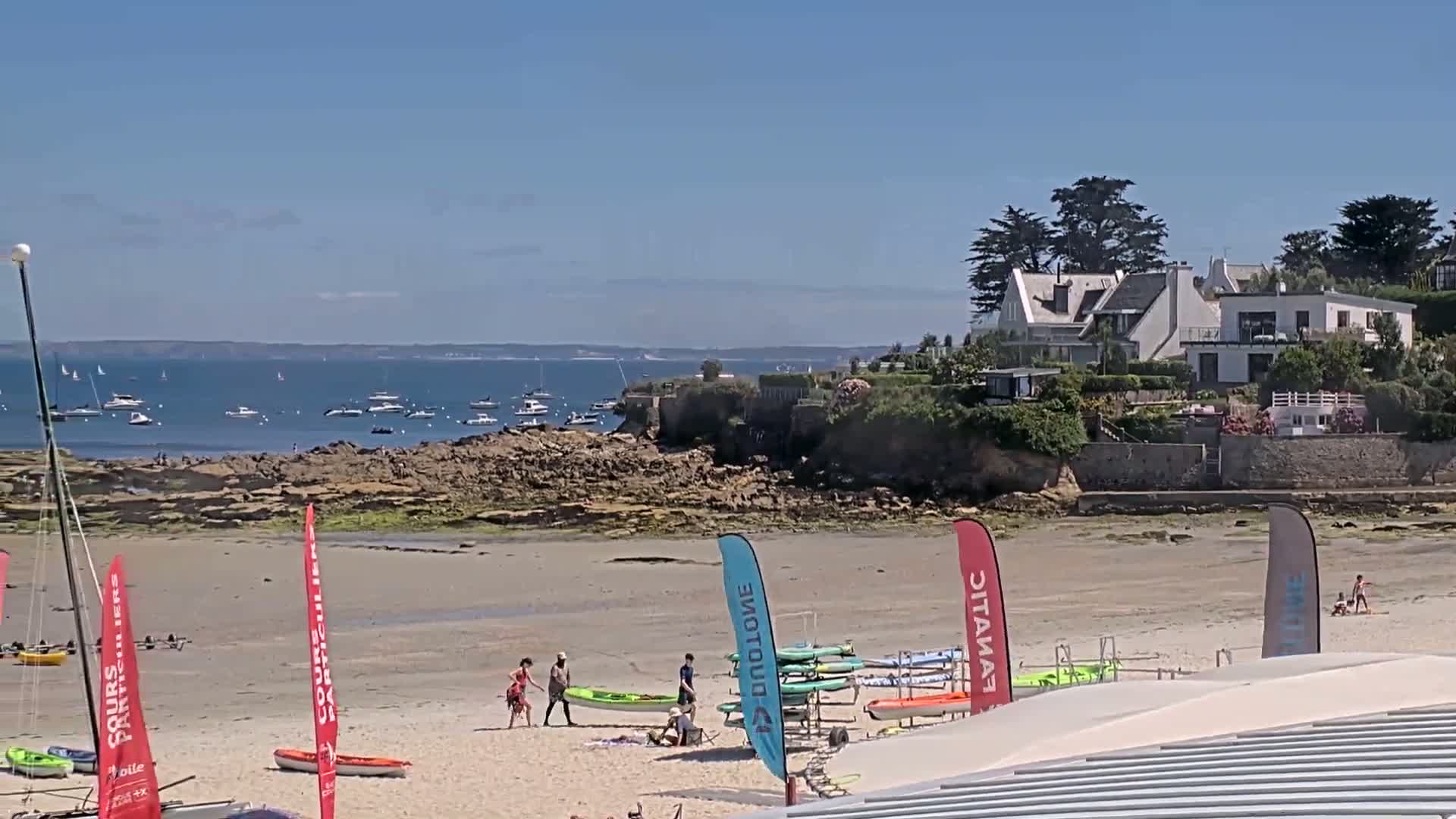 Plougonvelin Plage du Trez Hir Beach Live Cam - Brest, Finistère, Bretagne, France