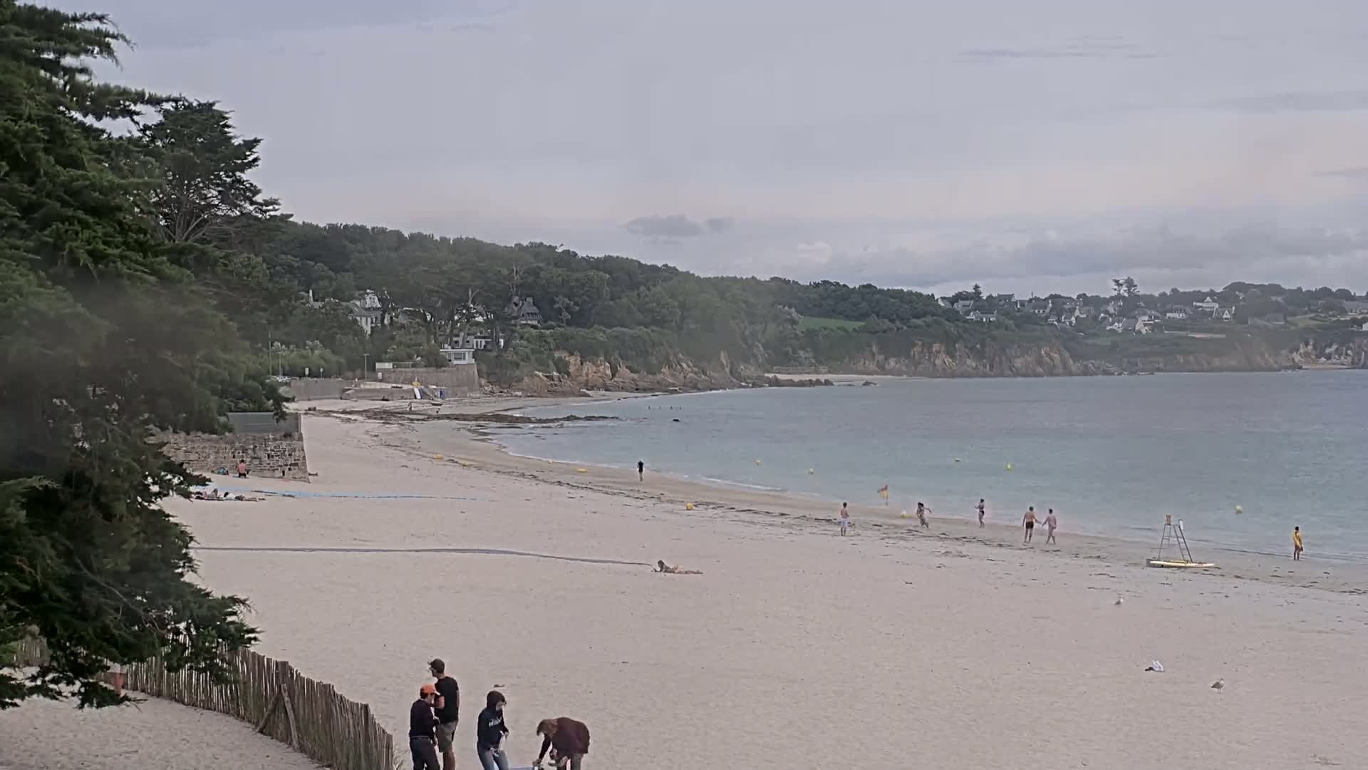 Plougonvelin Plage du Trez Hir Beach Live Cam - Brest, Finistère, Bretagne, France