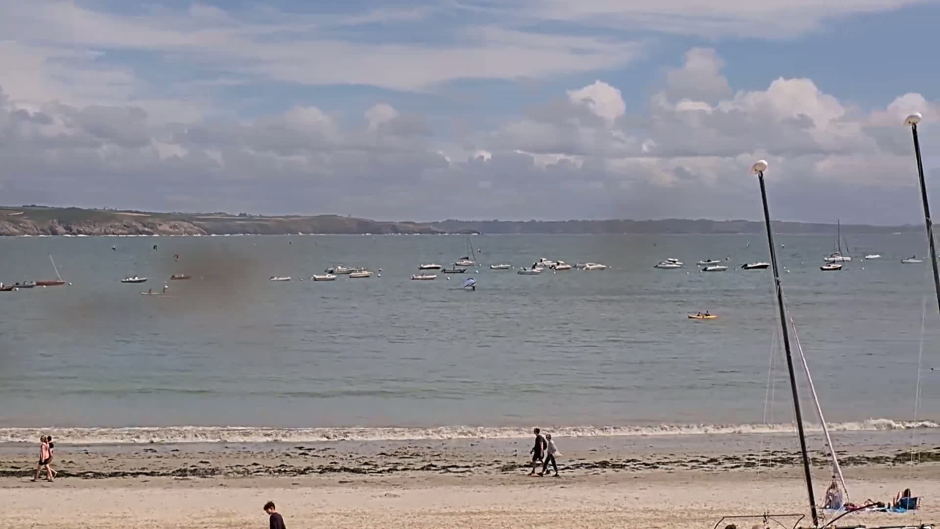 Plougonvelin Plage du Trez Hir Beach Live Cam - Brest, Finistère, Bretagne, France