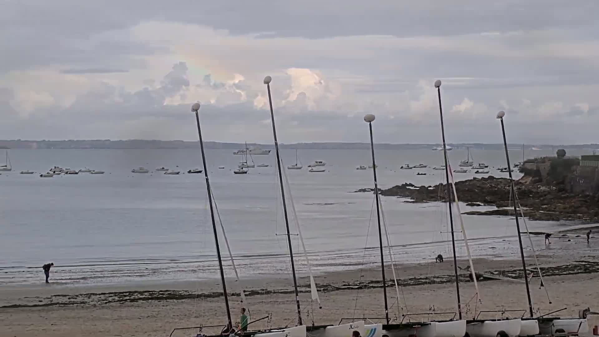 Plougonvelin Plage du Trez Hir Beach Live Cam - Brest, Finistère, Bretagne, France