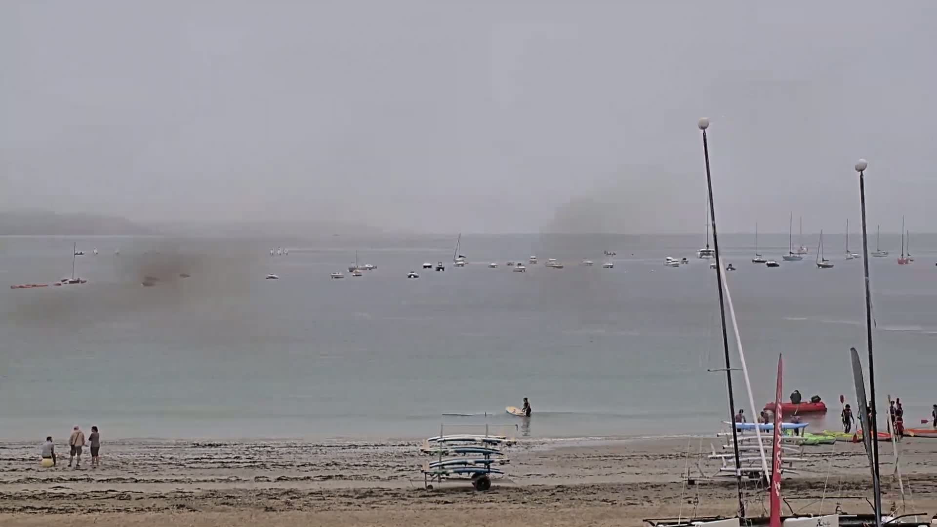 Plougonvelin Plage du Trez Hir Beach Live Cam - Brest, Finistère, Bretagne, France