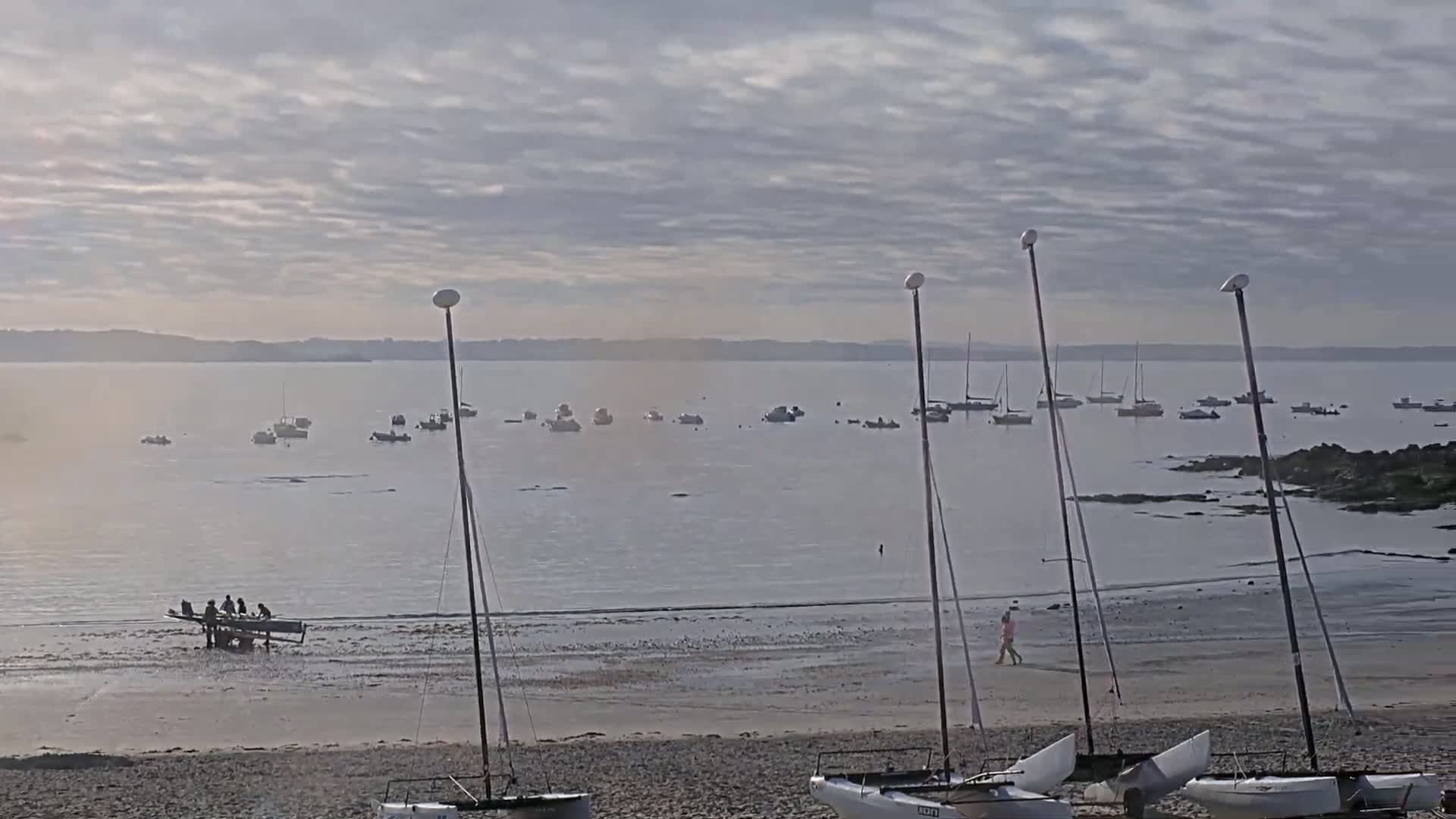 Plougonvelin Plage du Trez Hir Beach Live Cam - Brest, Finistère, Bretagne, France