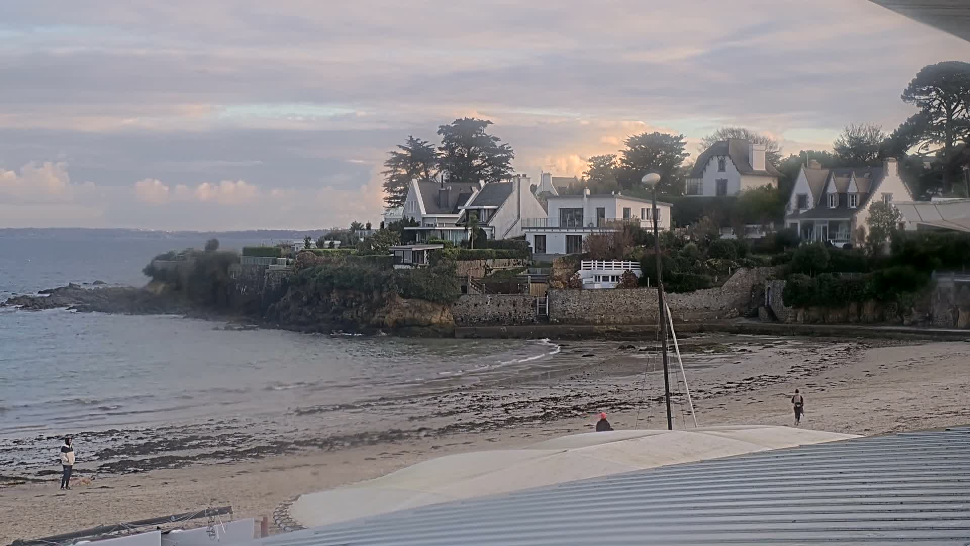Plougonvelin Plage du Trez Hir Beach Live Cam - Brest, Finistère, Bretagne, France