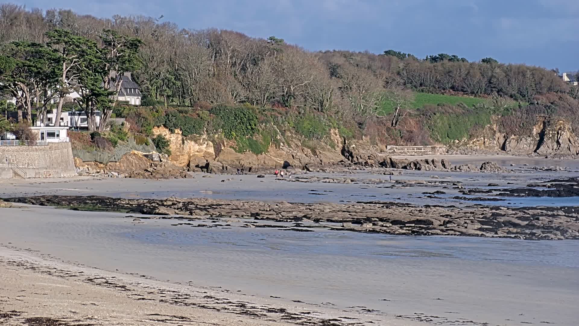 Plougonvelin Plage du Trez Hir Beach Live Cam - Brest, Finistère, Bretagne, France