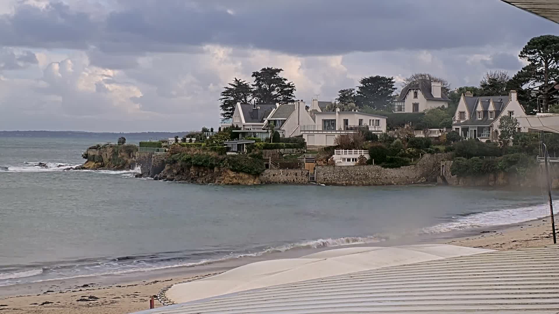 Plougonvelin Plage du Trez Hir Beach Live Cam - Brest, Finistère, Bretagne, France