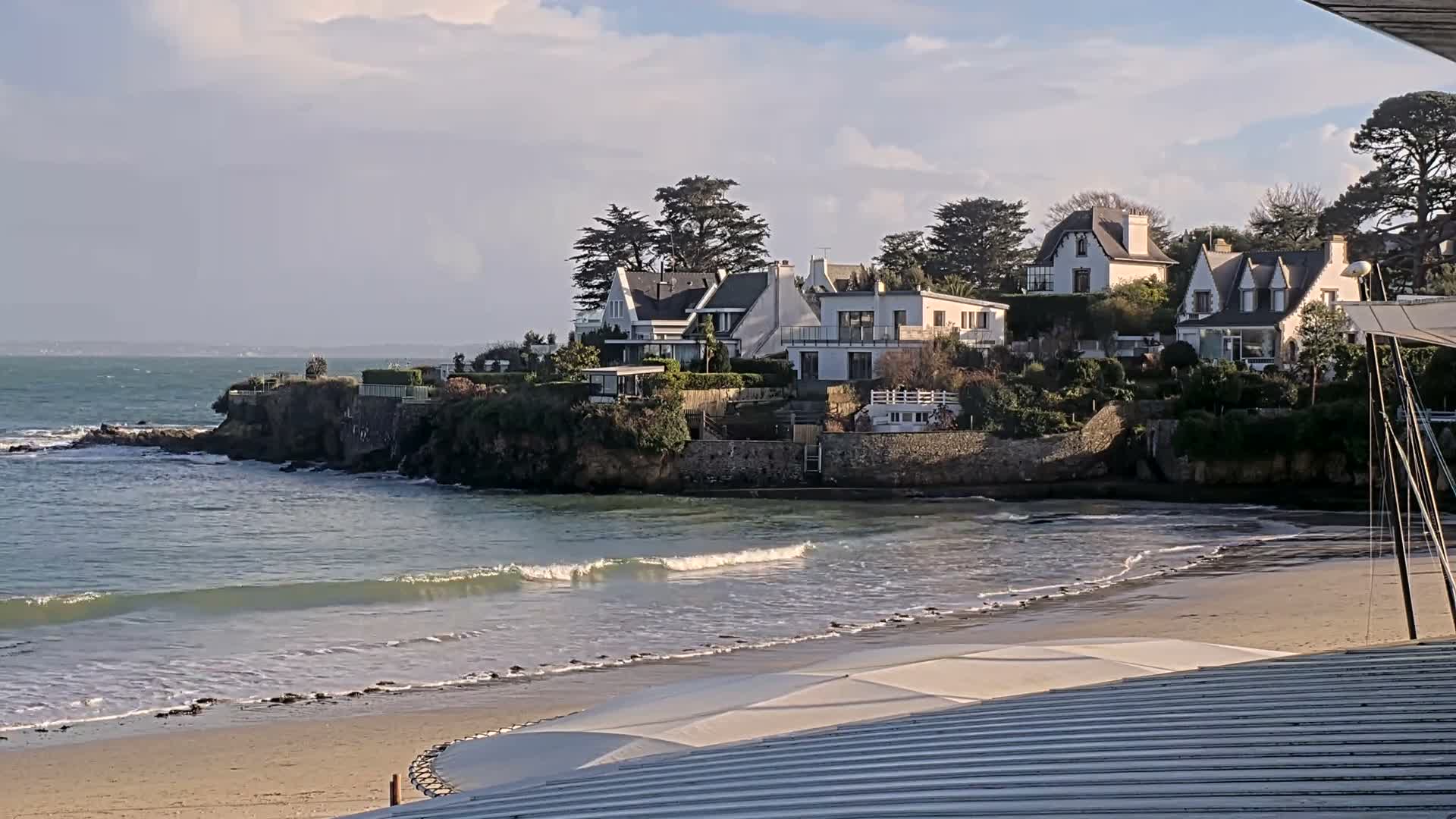 Plougonvelin Plage du Trez Hir Beach Live Cam - Brest, Finistère, Bretagne, France
