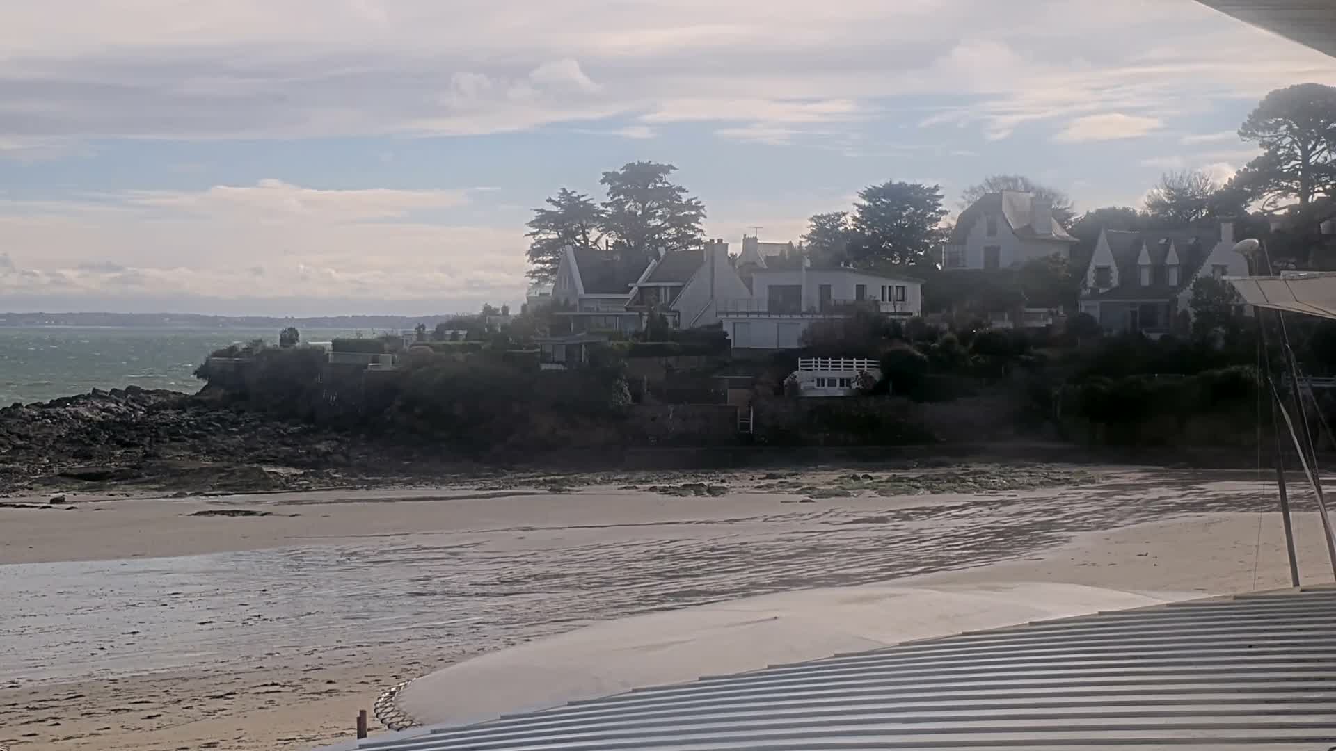 Plougonvelin Plage du Trez Hir Beach Live Cam - Brest, Finistère, Bretagne, France
