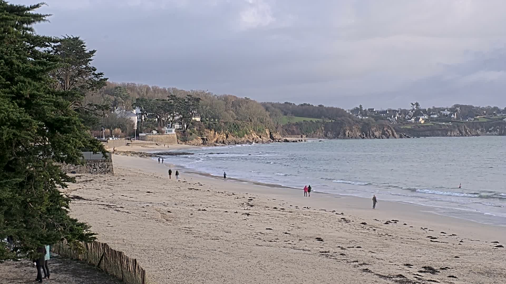 Plougonvelin Plage du Trez Hir Beach Live Cam - Brest, Finistère, Bretagne, France