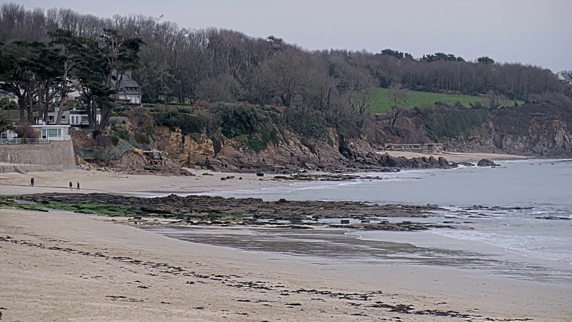 Plougonvelin Plage du Trez Hir Beach Live Cam - Brest, Finistère, Bretagne, France