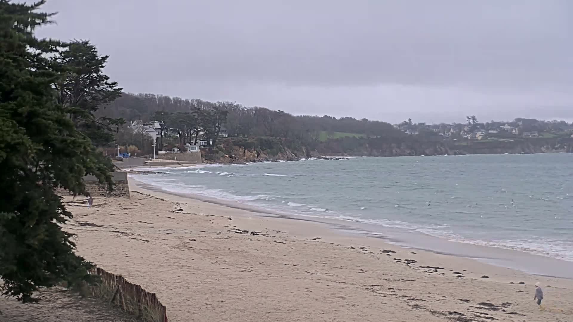 Plougonvelin Plage du Trez Hir Beach Live Cam - Brest, Finistère, Bretagne, France
