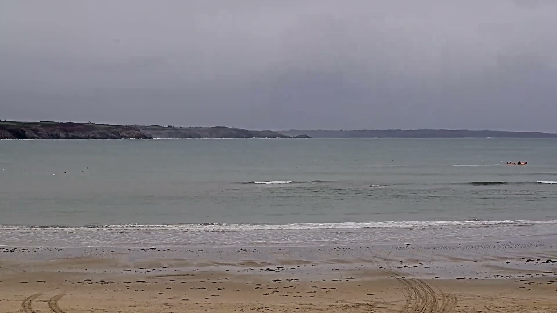 Plougonvelin Plage du Trez Hir Beach Live Cam - Brest, Finistère, Bretagne, France