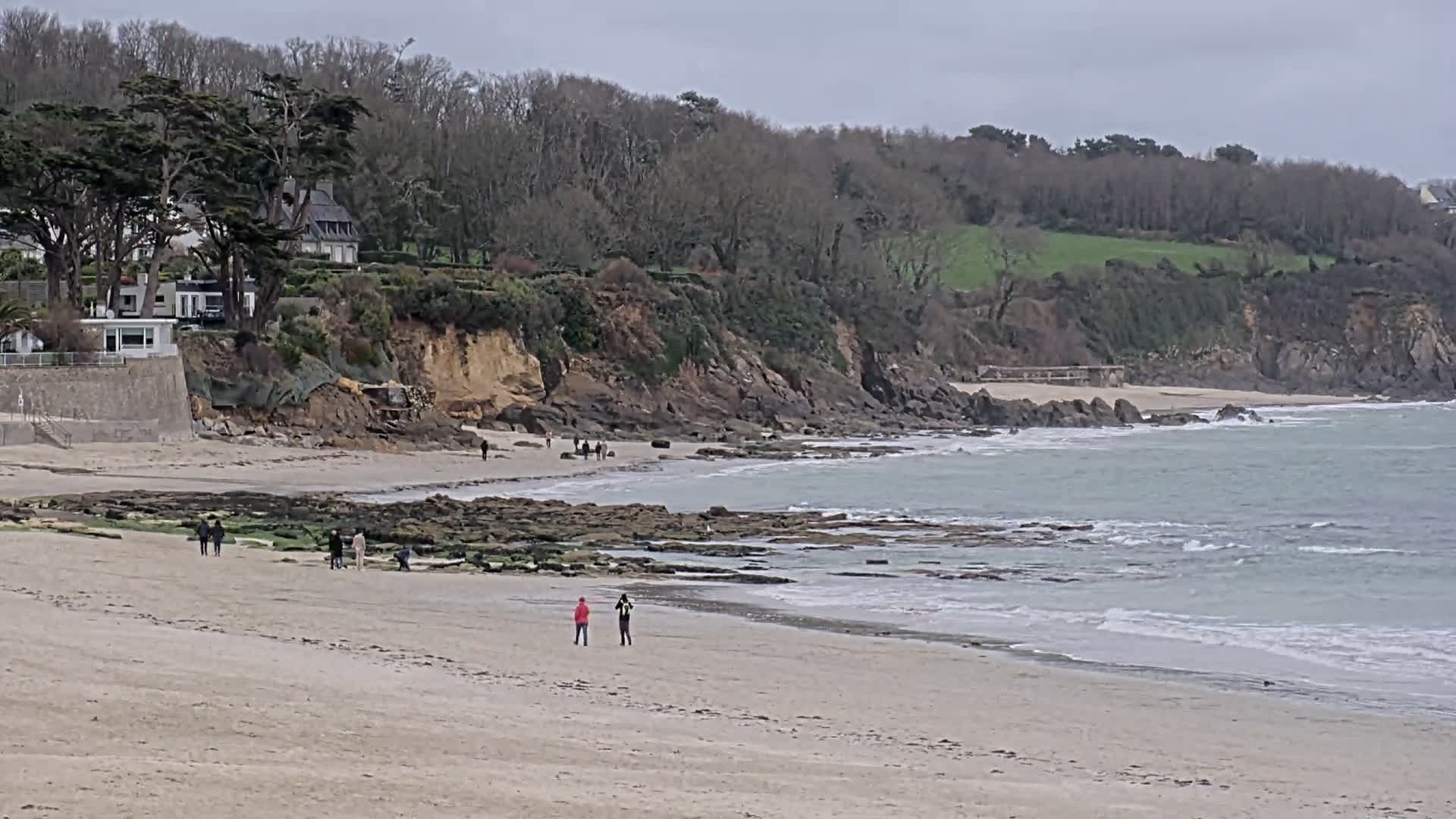 Plougonvelin Plage du Trez Hir Beach Live Cam - Brest, Finistère, Bretagne, France