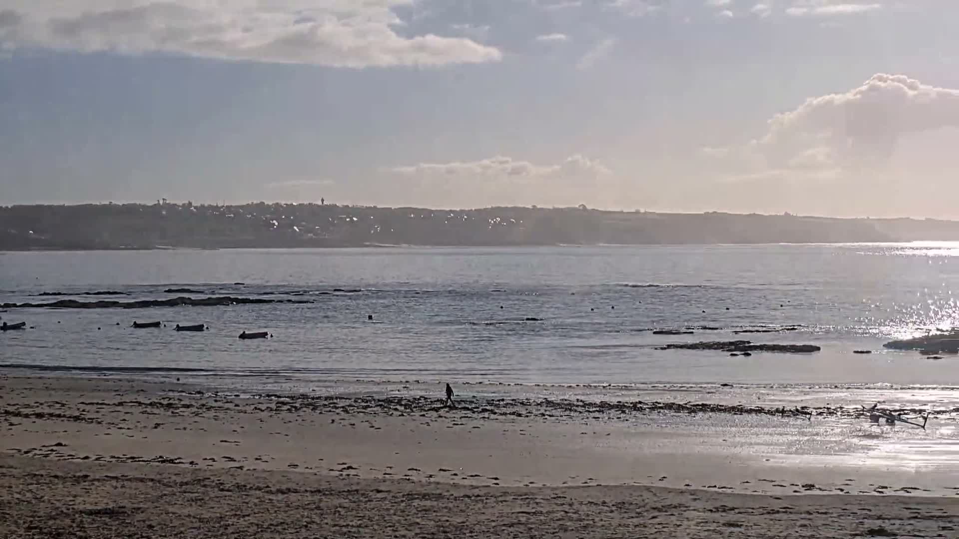 Plougonvelin Plage du Trez Hir Beach Live Cam - Brest, Finistère, Bretagne, France