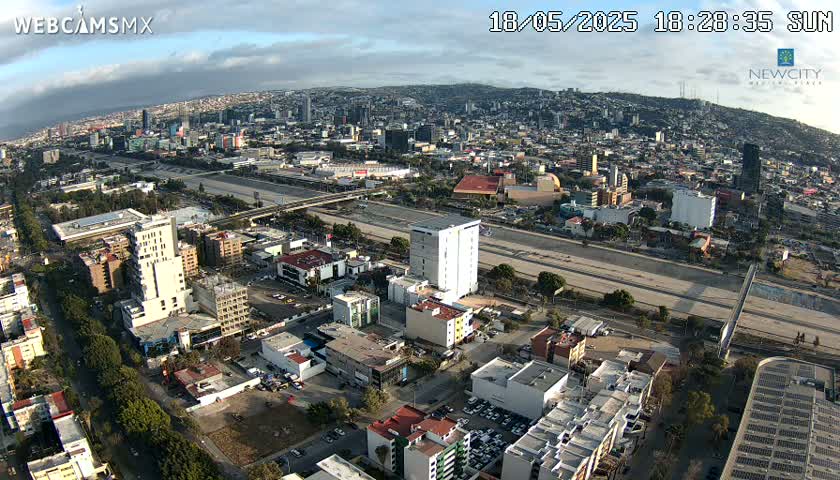 Ciudad de Tijuana City Skyline Live Cam - Tijuana, Baja California, Mexico