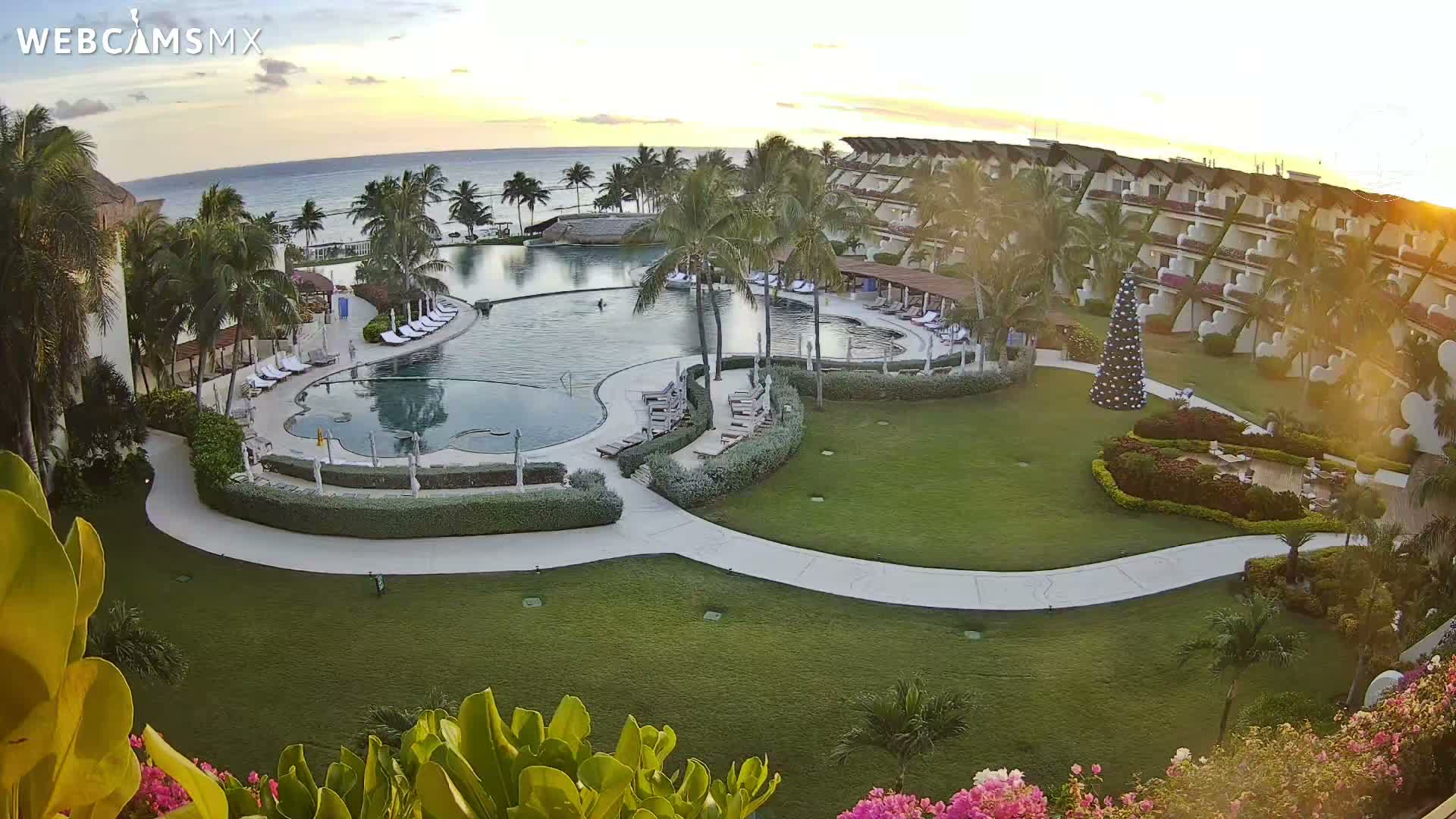 Playa Del Carmen, Playa Grand Velas Beach Live Cam - Solidaridad, Quintana Roo, Mexico