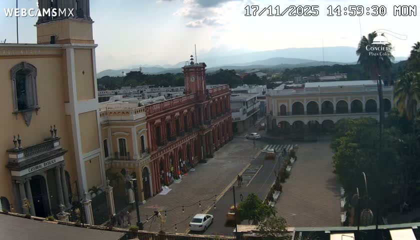 Colima City , Catedral Basilica of Colima & Palacio de Gobierno Palace Live Cam -  Centro, Colima, Colima, Mexico