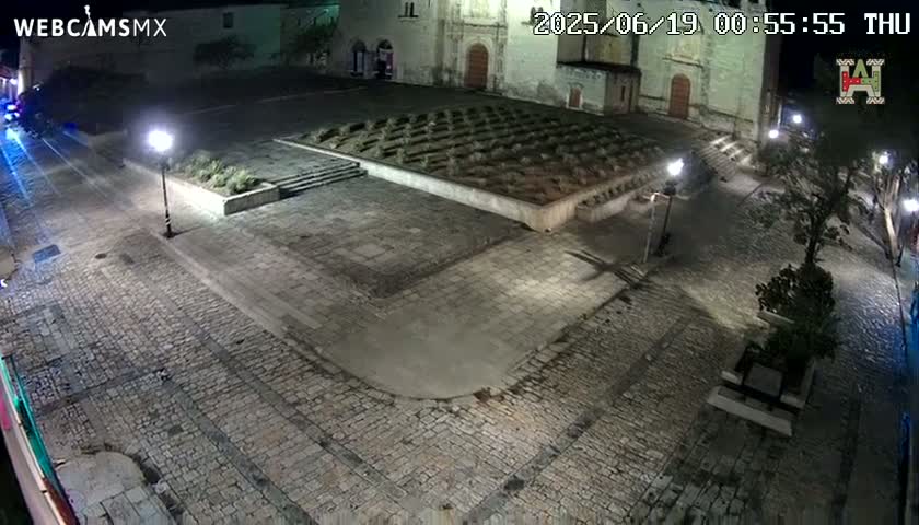 Oaxaca de Juarez City Skyline &  Templo de Santo Domingo de Guzman Church Square Live Cam - Oaxaca de Juárez, Oaxaca, Mexico
