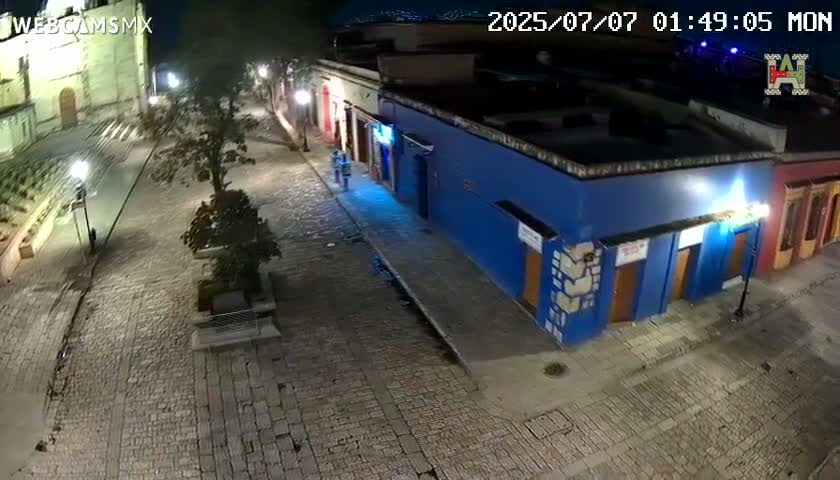 Oaxaca de Juarez City Skyline &  Templo de Santo Domingo de Guzman Church Square Live Cam - Oaxaca de Juárez, Oaxaca, Mexico