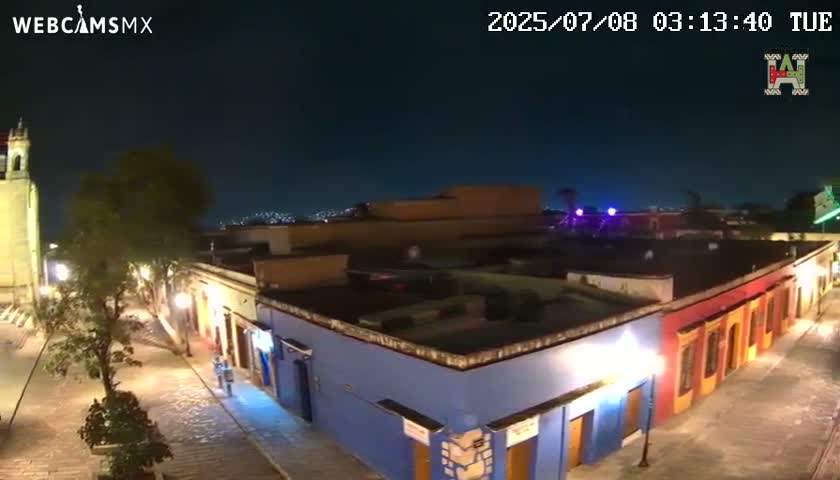Oaxaca de Juarez City Skyline &  Templo de Santo Domingo de Guzman Church Square Live Cam - Oaxaca de Juárez, Oaxaca, Mexico
