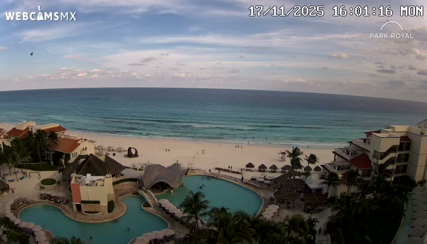 Oaxaca de Juarez City Skyline &  Templo de Santo Domingo de Guzman Church Square Live Cam - Oaxaca de Juárez, Oaxaca, Mexico