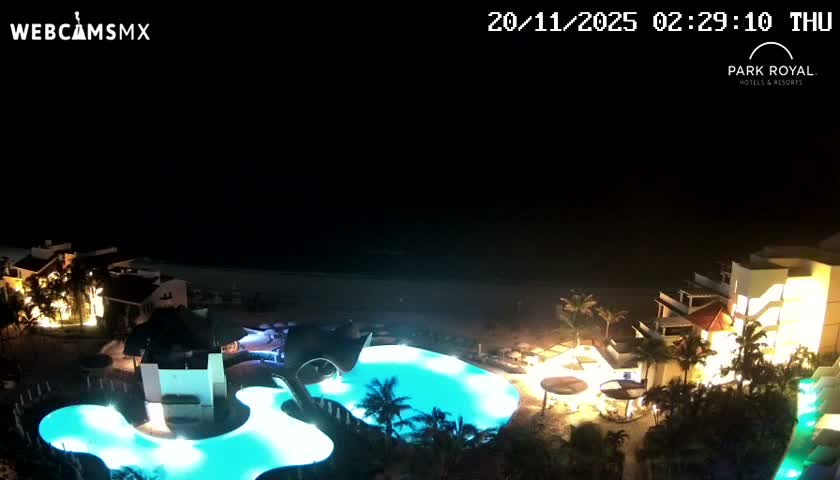 Oaxaca de Juarez City Skyline &  Templo de Santo Domingo de Guzman Church Square Live Cam - Oaxaca de Juárez, Oaxaca, Mexico