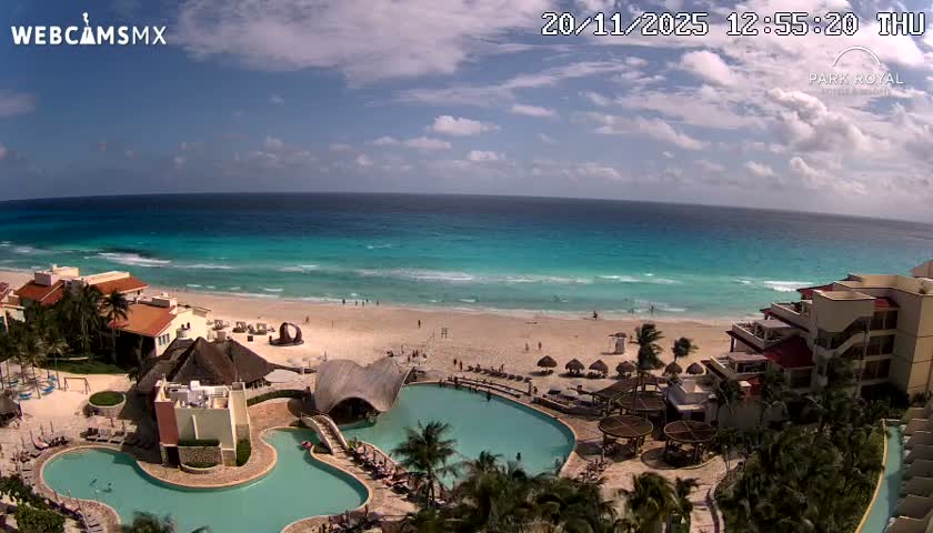 Oaxaca de Juarez City Skyline &  Templo de Santo Domingo de Guzman Church Square Live Cam - Oaxaca de Juárez, Oaxaca, Mexico