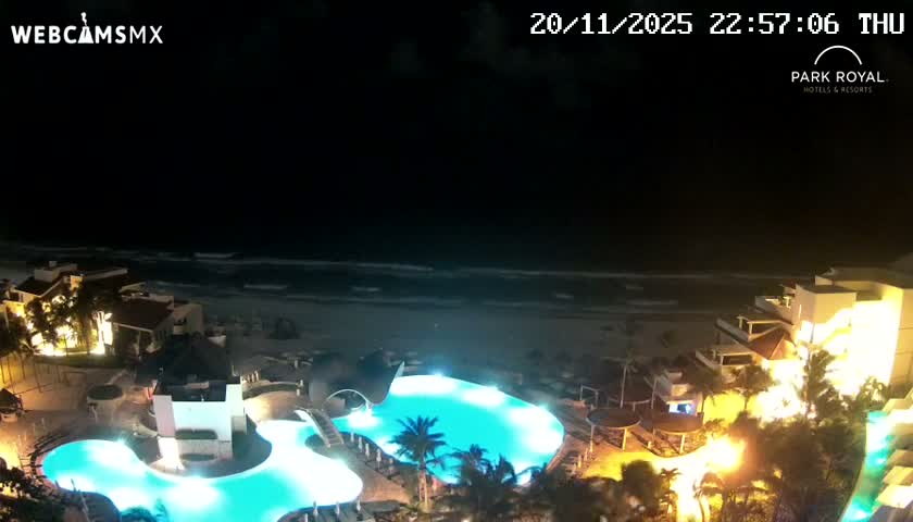 Oaxaca de Juarez City Skyline &  Templo de Santo Domingo de Guzman Church Square Live Cam - Oaxaca de Juárez, Oaxaca, Mexico