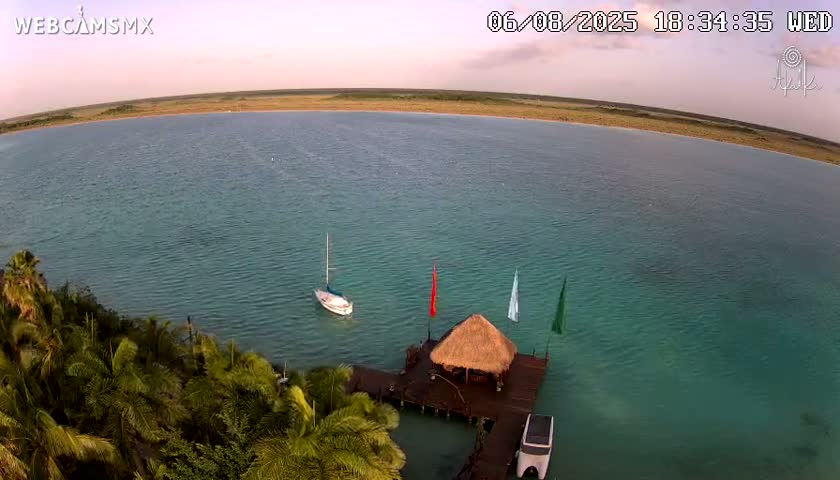 Laguna de Bacalar Lagoon Lake Akalki Live Cam - Bacalar,  Quintana Roo, Mexico