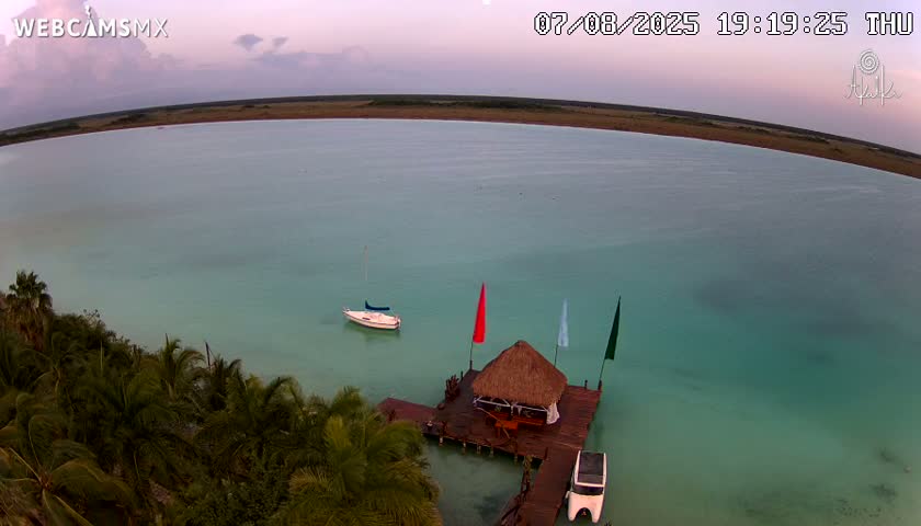Laguna de Bacalar Lagoon Lake Akalki Live Cam - Bacalar,  Quintana Roo, Mexico