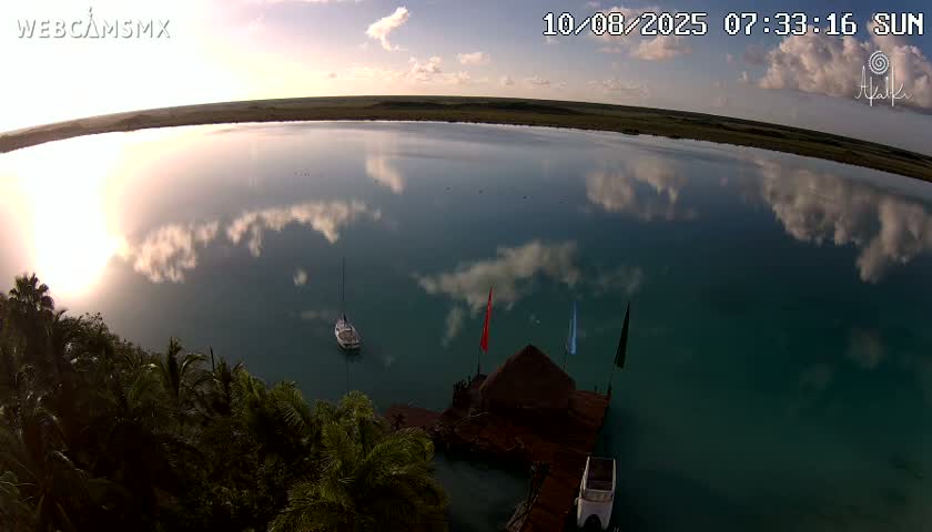 Laguna de Bacalar Lagoon Lake Akalki Live Cam - Bacalar,  Quintana Roo, Mexico