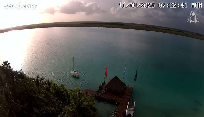 Laguna de Bacalar Lagoon Lake Akalki Live Cam - Bacalar,  Quintana Roo, Mexico