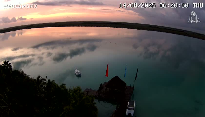 Laguna de Bacalar Lagoon Lake Akalki Live Cam - Bacalar,  Quintana Roo, Mexico