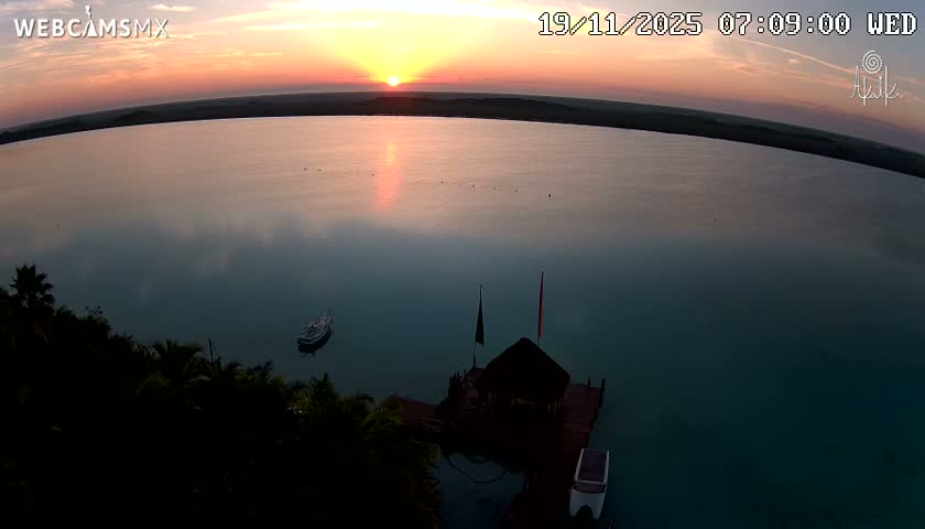 Laguna de Bacalar Lagoon Lake Akalki Live Cam - Bacalar,  Quintana Roo, Mexico