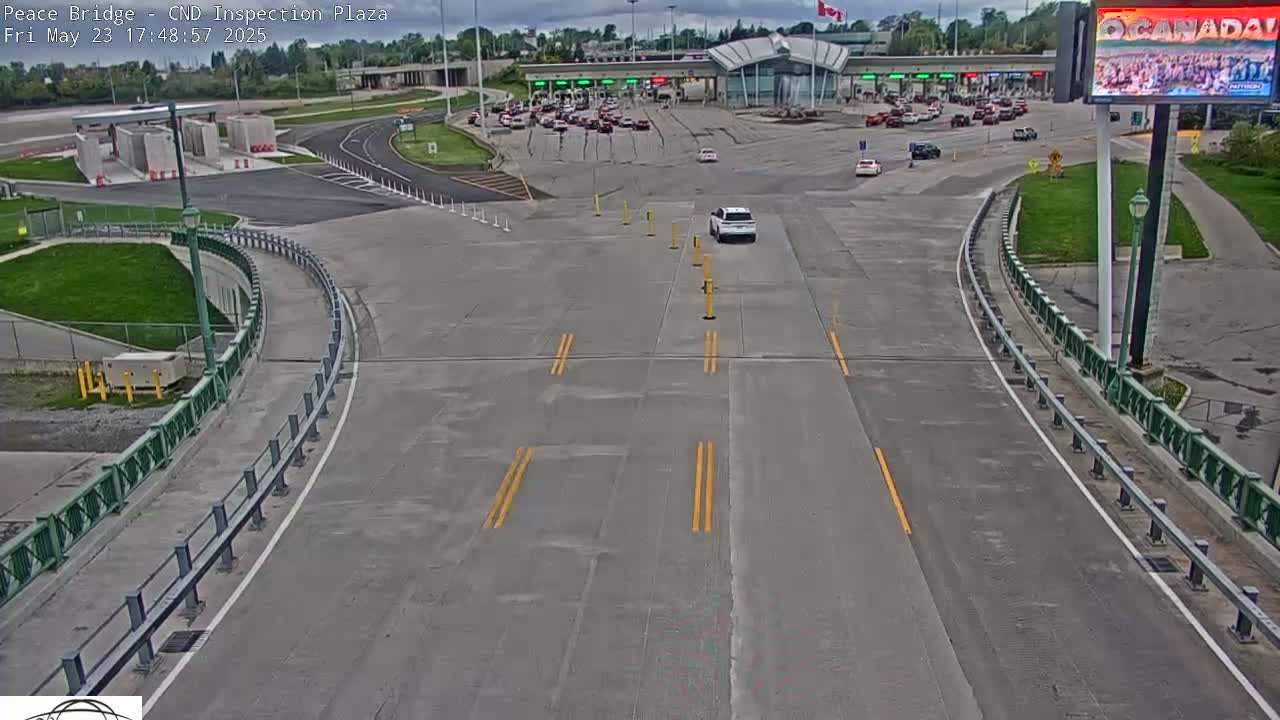 Fort Erie, Peace Bridge Canadian Inspection Plaza & Border Crossing Tool Booths Live Cam - Fort Erie, Niagara, Ontario, Canada